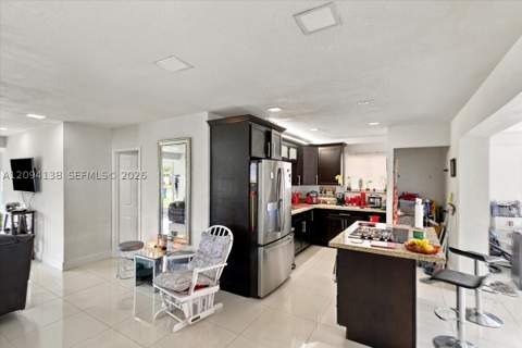 9625 Dominican Dr, Cutler Bay FL - photo 12 of 43