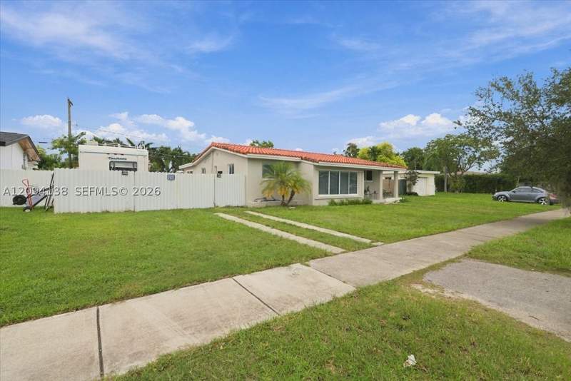 3 bedroom SingleFamilyResidence at 9625 Dominican Dr, South Coral Homes Sec 2, Cutler Bay — photo 2