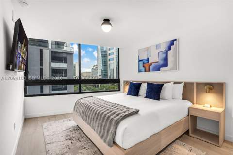 225 N Miami Ave 504, Miami FL - photo 12 of 55