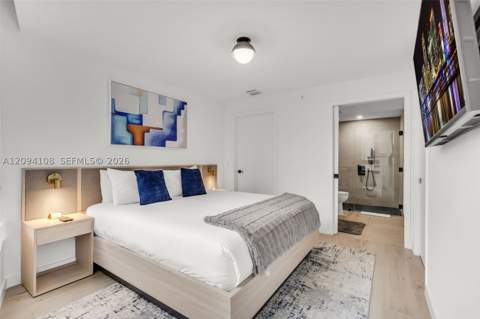 225 N Miami Ave 504, Miami FL - photo 13 of 55