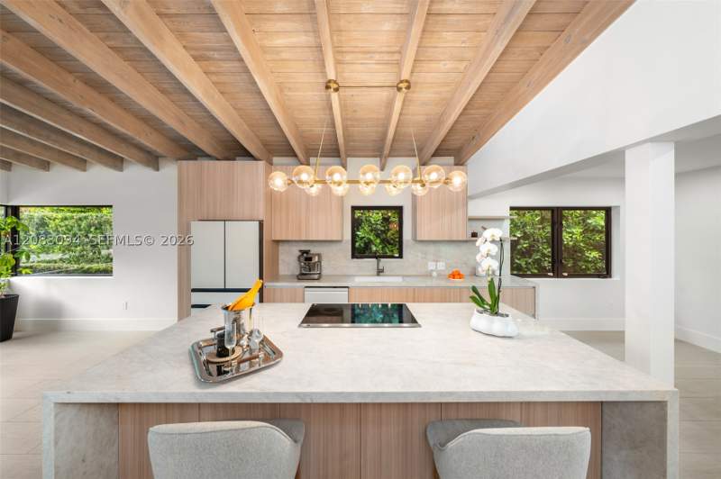 3 bedroom SingleFamilyResidence at 815 NE 91st Ter, Golden Gate Park Addn, Miami Shores — photo 3