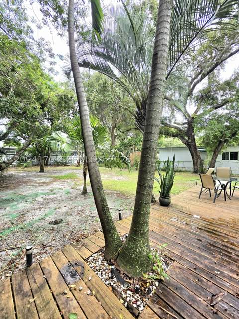 1220 NE 128th St, North Miami FL - photo 16 of 38