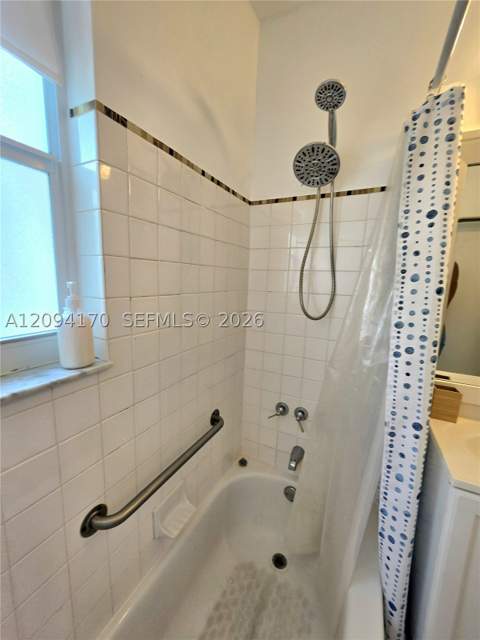 1220 NE 128th St, North Miami FL - photo 7 of 38