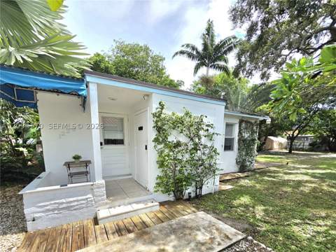 1220 NE 128th St, North Miami FL - photo 9 of 38