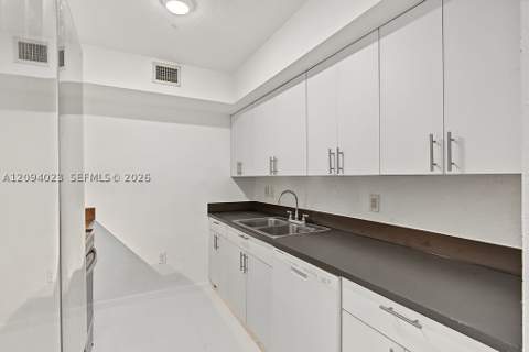 219 NW 12th Ave 807, Miami FL - photo 8 of 31