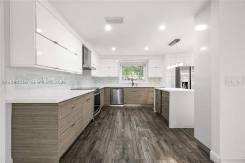 1543 Dorado Ave, Coral Gables FL - photo 8 of 38