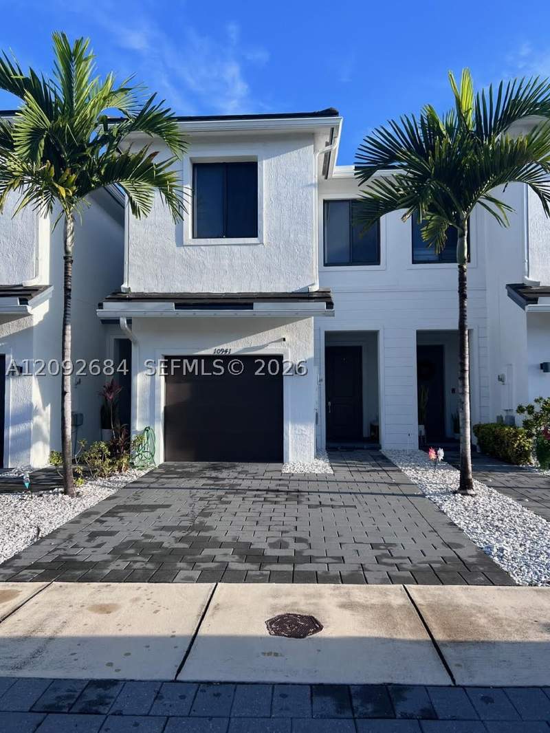 3 bedroom Townhouse at 10941 SW 232nd Ter, Mc Residential, Homestead — photo 3