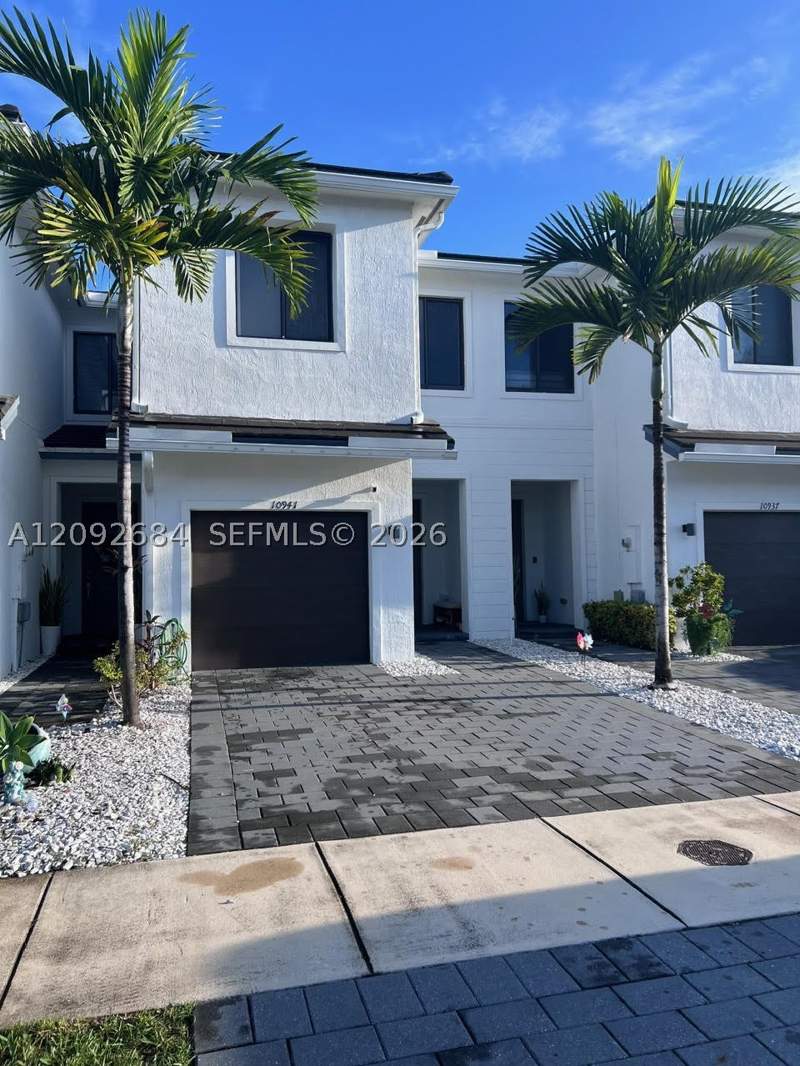 3 bedroom Townhouse at 10941 SW 232nd Ter, Mc Residential, Homestead — photo 4
