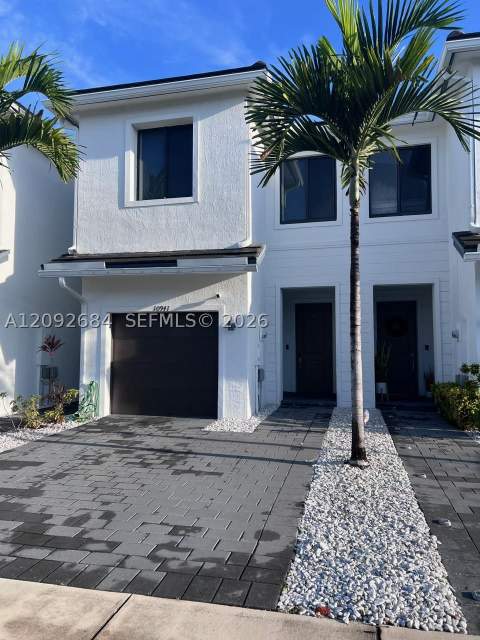 10941 SW 232nd Ter, Homestead FL - photo 6 of 20