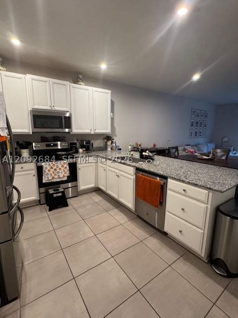 10941 SW 232nd Ter, Homestead FL - photo 7 of 20