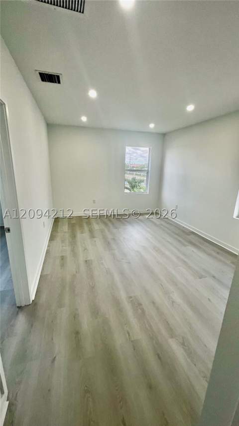 619 NE 4th St, Florida City FL - photo 14 of 18