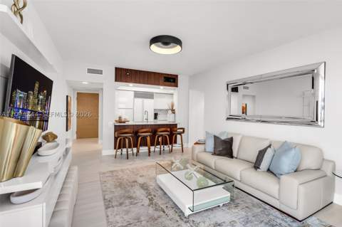 1500 Ocean Dr 707, Miami Beach FL - photo 7 of 39