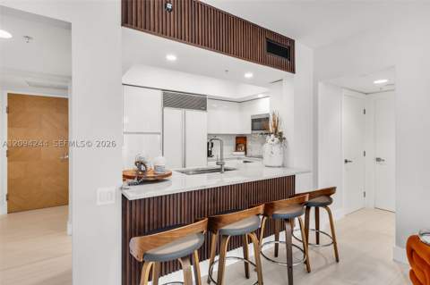 1500 Ocean Dr 707, Miami Beach FL - photo 8 of 39