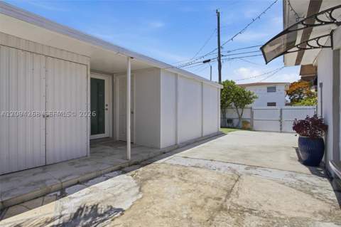 301 SW 36th Ave, Miami FL - photo 13 of 25