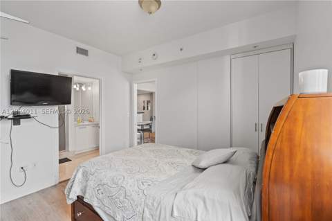 244 Biscayne Blvd 2410, Miami FL - photo 13 of 34