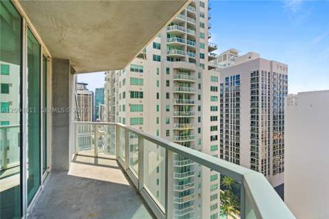 244 Biscayne Blvd 2410, Miami FL - photo 17 of 34