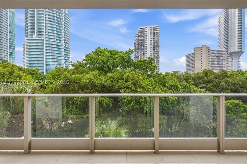 2 bedroom Condominium at 2200 Brickell Ave 301, Brickells Flagler, Miami — photo 2