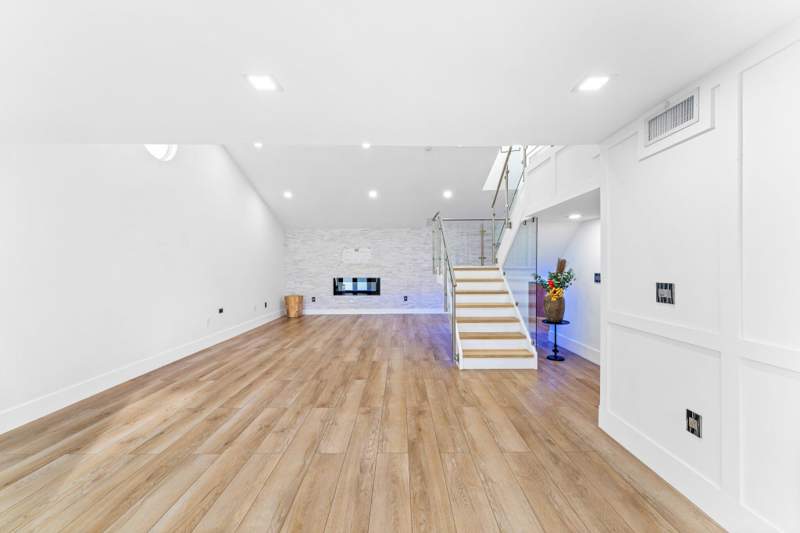 4 bedroom SingleFamilyResidence at 15015 NW 88th Court, West Lakes Gardens, Miami Lakes — photo 5