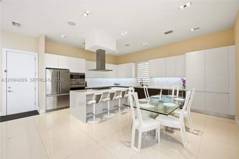 7525 NW 103rd Pl, Doral FL - photo 18 of 79