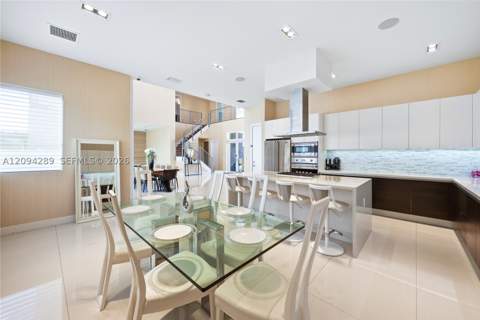 7525 NW 103rd Pl, Doral FL - photo 21 of 79
