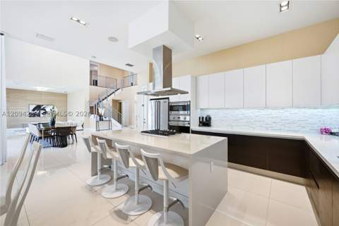 7525 NW 103rd Pl, Doral FL - photo 23 of 79