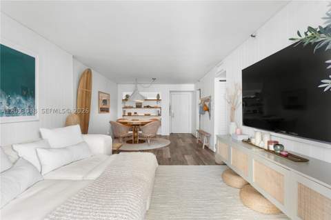 4301 Collins Ave 207, Miami Beach FL - photo 7 of 30