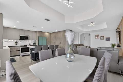 15266 SW 30th Ter, Miami FL - photo 15 of 40