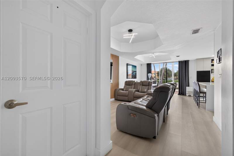 3 bedroom Condominium at 15266 SW 30th Ter, Egret Lakes Estates Sec 2, Miami — photo 3