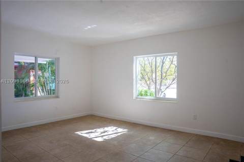 861 W 32nd St, Hialeah FL - photo 7 of 12