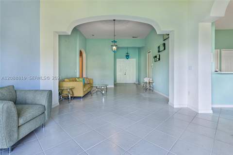 16637 SW 81st Ter, Miami FL - photo 10 of 35