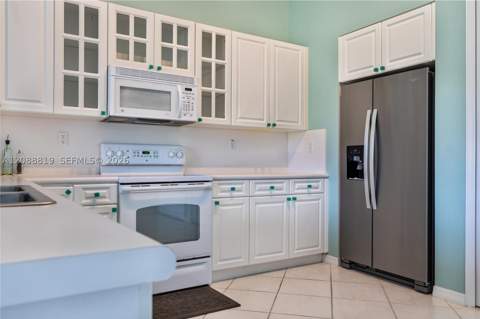 16637 SW 81st Ter, Miami FL - photo 16 of 35