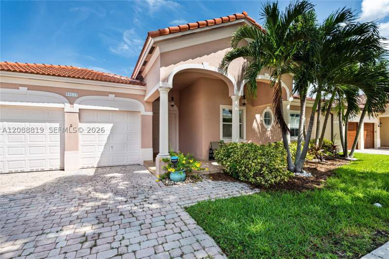 4 bedroom SingleFamilyResidence at 16637 SW 81st Ter, Kendalland, Miami — photo 3