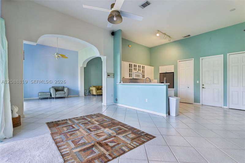 4 bedroom SingleFamilyResidence at 16637 SW 81st Ter, Kendalland, Miami — photo 4