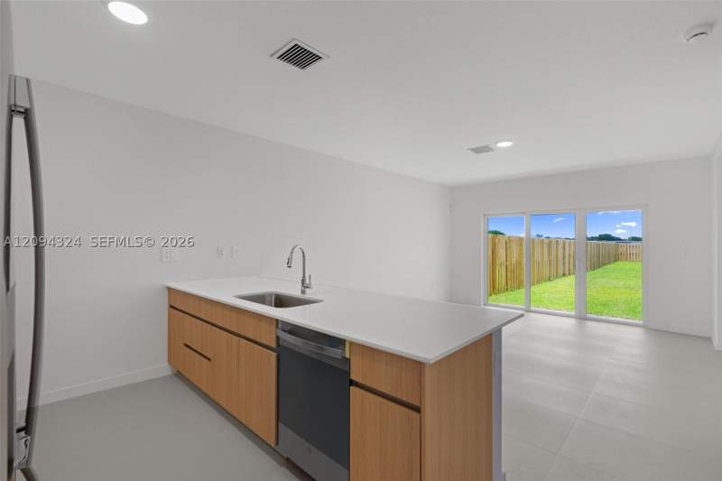 5 bedroom Townhouse at 13646 SW 272, Sunrise Estates, Miami — photo 5