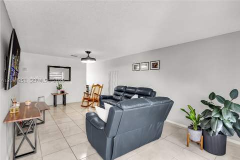 21466 NW 40th Cir Ct, Miami Gardens FL - photo 11 of 26