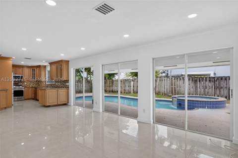 9410 SW 212th Ter, Cutler Bay FL - photo 22 of 83