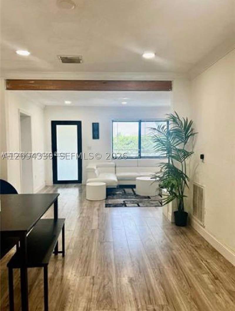 5 bedroom SingleFamilyResidence at 12040 N Miami Av, Overbrook Shores No-2, North Miami — photo 5