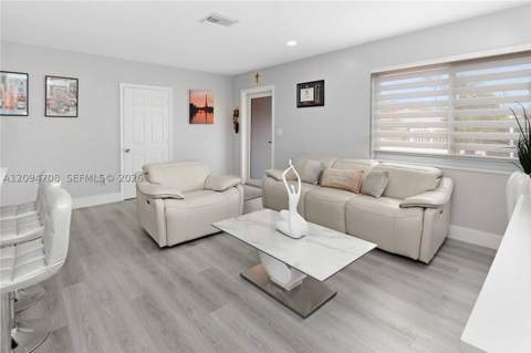 7280 SW 13th St, Miami FL - photo 6 of 31