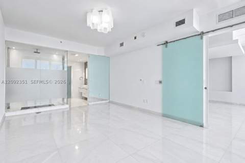 2020 N Bayshore Dr 1006, Miami FL - photo 15 of 30