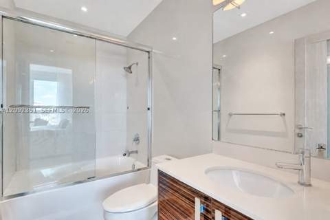 2020 N Bayshore Dr 1006, Miami FL - photo 17 of 30