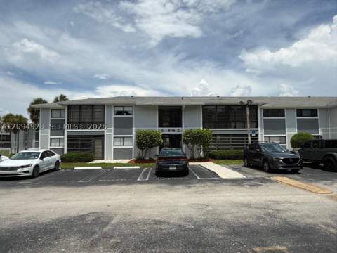 9715 Hammocks Blvd 102, Miami FL - photo 15 of 18