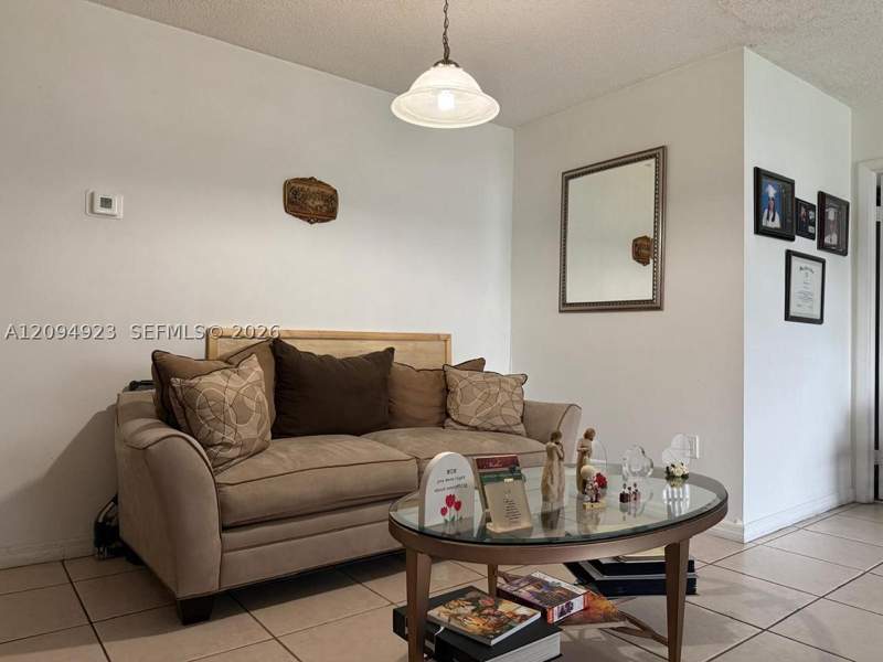 2 bedroom Condominium at 9715 Hammocks Blvd 102, Lakeview At The Hammocks, Miami — photo 4