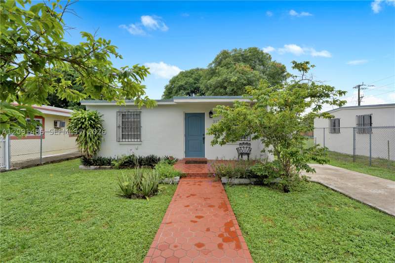 2 bedroom SingleFamilyResidence at 3170 NW 97th St, The Tropics Amd, Miami — photo 4
