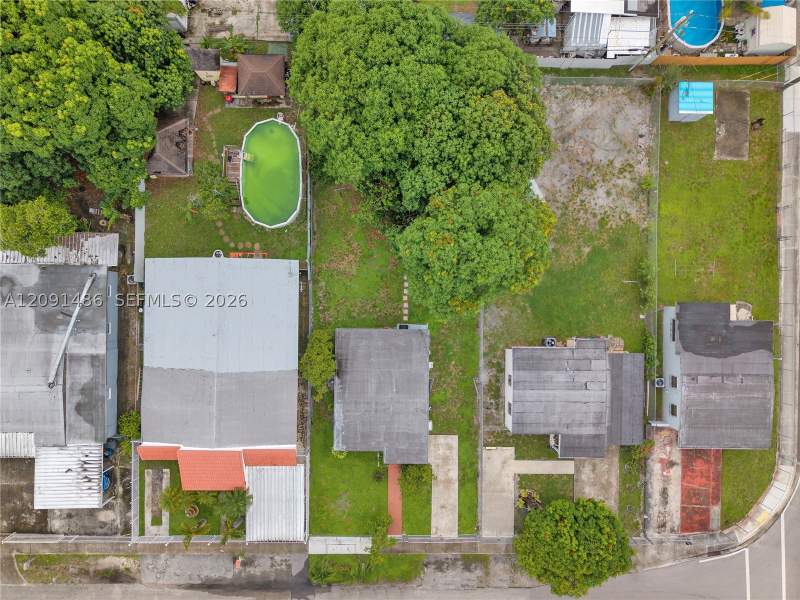 2 bedroom SingleFamilyResidence at 3170 NW 97th St, The Tropics Amd, Miami — photo 5