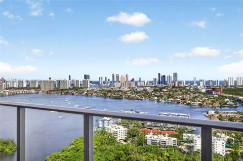 16385 Biscayne Blvd Lph17, North Miami Beach FL - photo 19 of 52