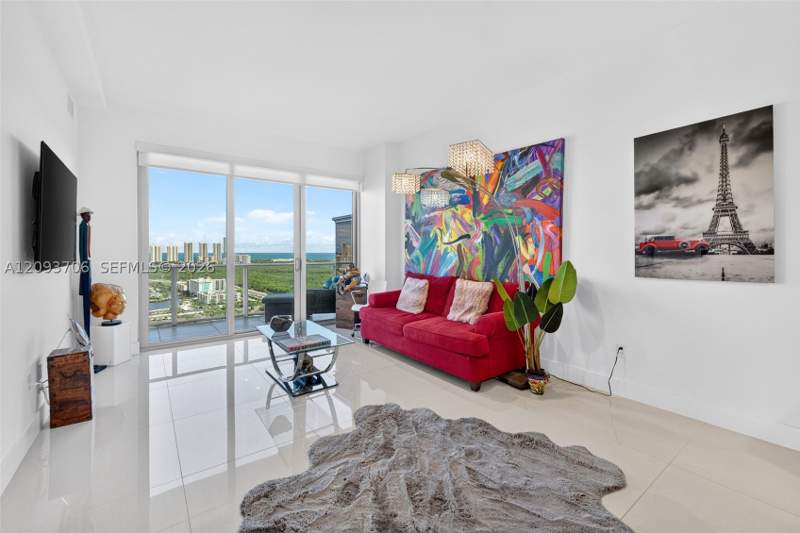 2 bedroom Condominium at 16385 Biscayne Blvd Lph17, The Harbour South Condo, North Miami Beach — photo 2
