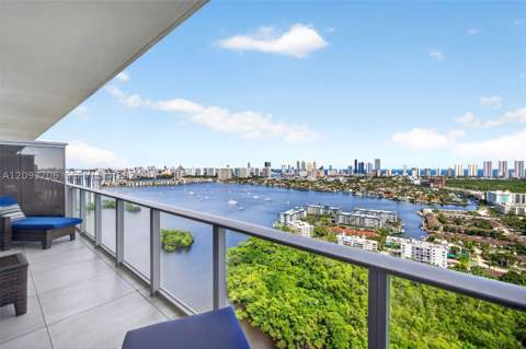16385 Biscayne Blvd Lph17, North Miami Beach FL - photo 6 of 52