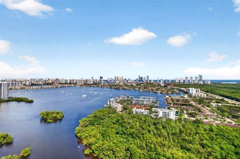 16385 Biscayne Blvd Lph17, North Miami Beach FL - photo 8 of 52