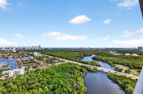 16385 Biscayne Blvd Lph17, North Miami Beach FL - photo 9 of 52