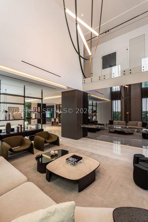 10540 NW 67th Ter, Doral FL - photo 11 of 70